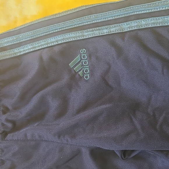 Adidas jogger set - Picture 6 of 7